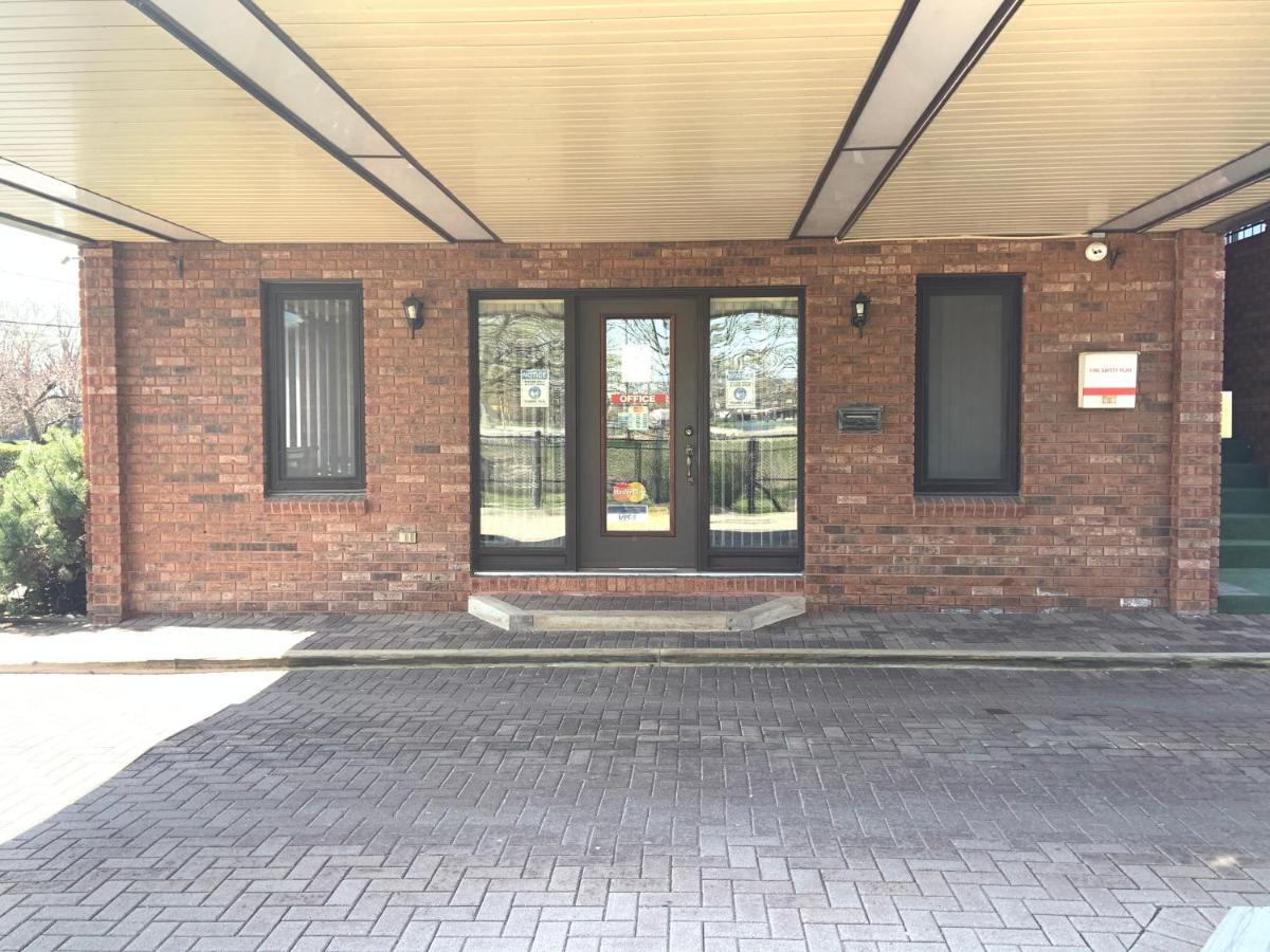 Green Acres Motel Mississauga Dış mekan fotoğraf